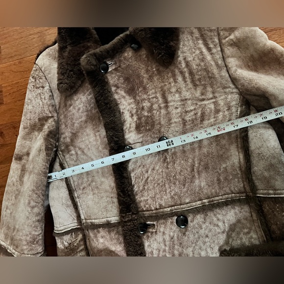 Vintage Chocolate Brown Heavyweight Shearling Coat - Picture 6 of 9